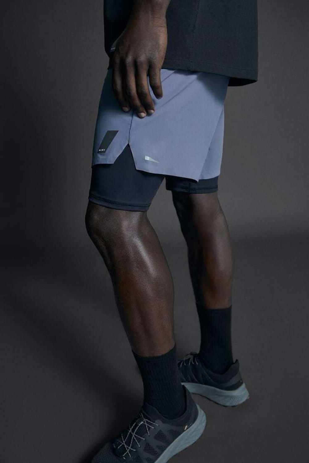 ZARA СПОРТИВНЫЕ ШОРТЫ 2-В-1, СЕРО-СИНИЙ