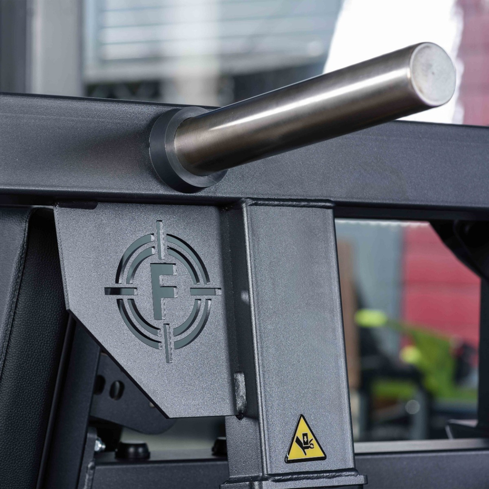 A750 Жим от плеч (двойной хват)