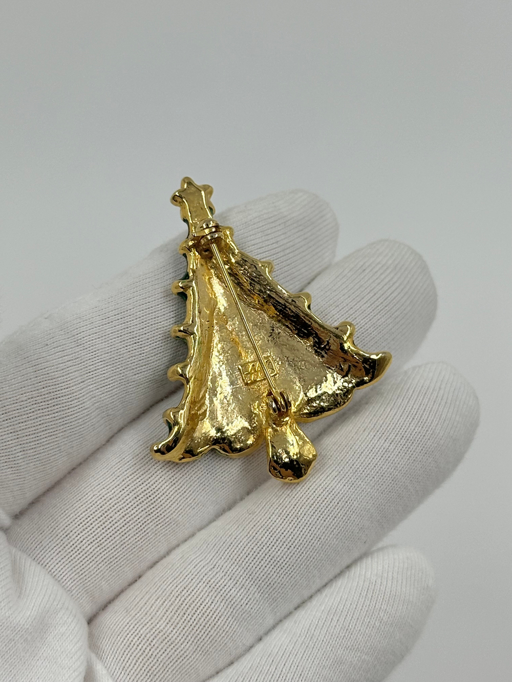 Брошь Ель AAi