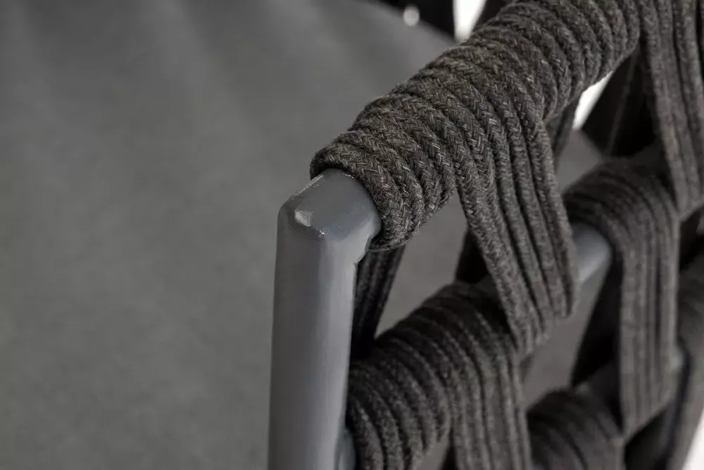 "Диего" стул плетеный из роупа, основание дуб, каркас из стали темно-серый (RAL7024) муар, роуп темно-серый круглый, ткань серая