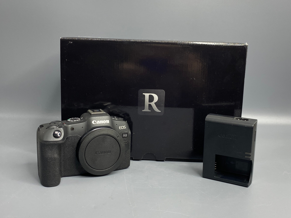 Canon EOS R8 Body 1000 кадров