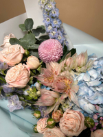 Букет с диантусами «Venera»