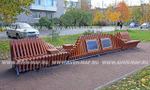 Скамейка на металлическом каркасе
