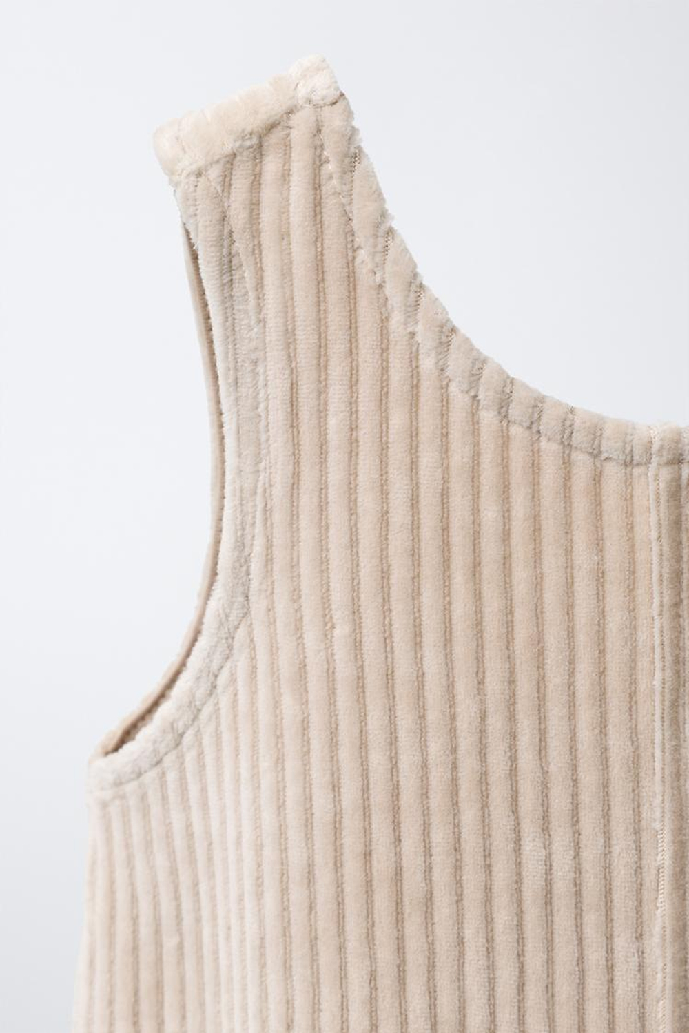 ZARA САРАФАН С КАРМАНАМИ-СЕРДЕЧКАМИ, ЭКРЮ