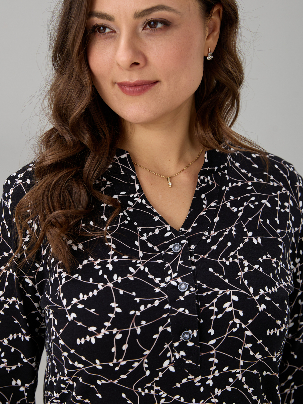 Блузка БЛ-22/черный-веточки