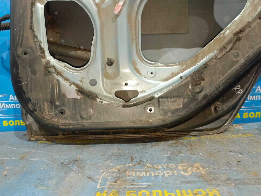 Дверь задняя правая TOYOTA PRIUS 1999