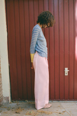 ZARA БРЮКИ ЧИНОС С ЗАЩИПАМИ, РОЗОВЫЙ