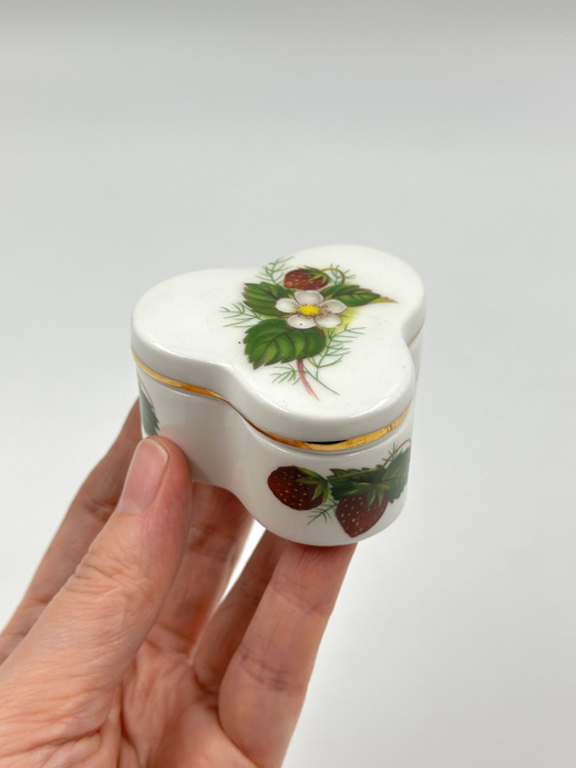 Миниатюрная шкатулка с земляникой Hammersley