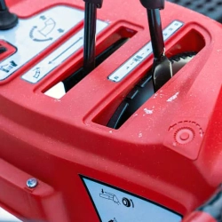 GEOS by AL-KO SnowLine 700 E снегоуборщик бензиновый 11 л.с. ковш 70 см, выброс 15 м, 6 вперед/2 назад 212931