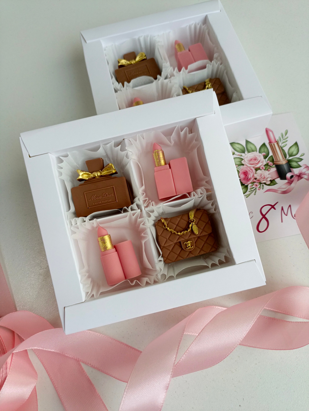 Комплимент из шоколада ручной работы " Женские штучки"