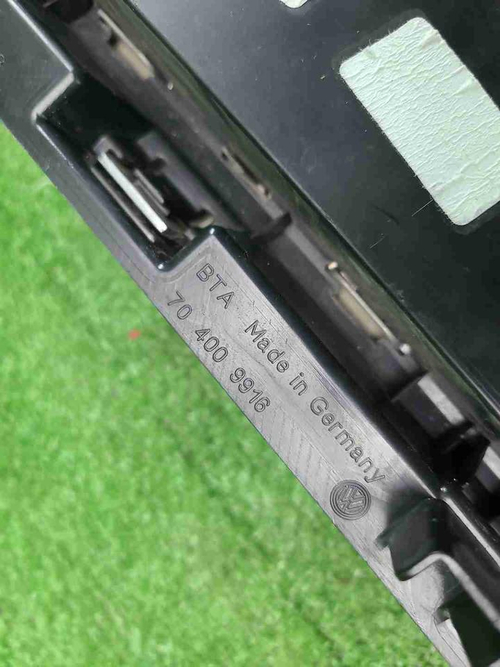 Решетка радиатора VW Touareg 3 (2018-2023)