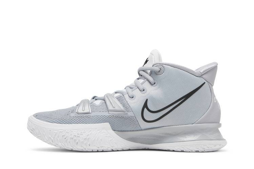Кроссовки Nike Kyrie 7