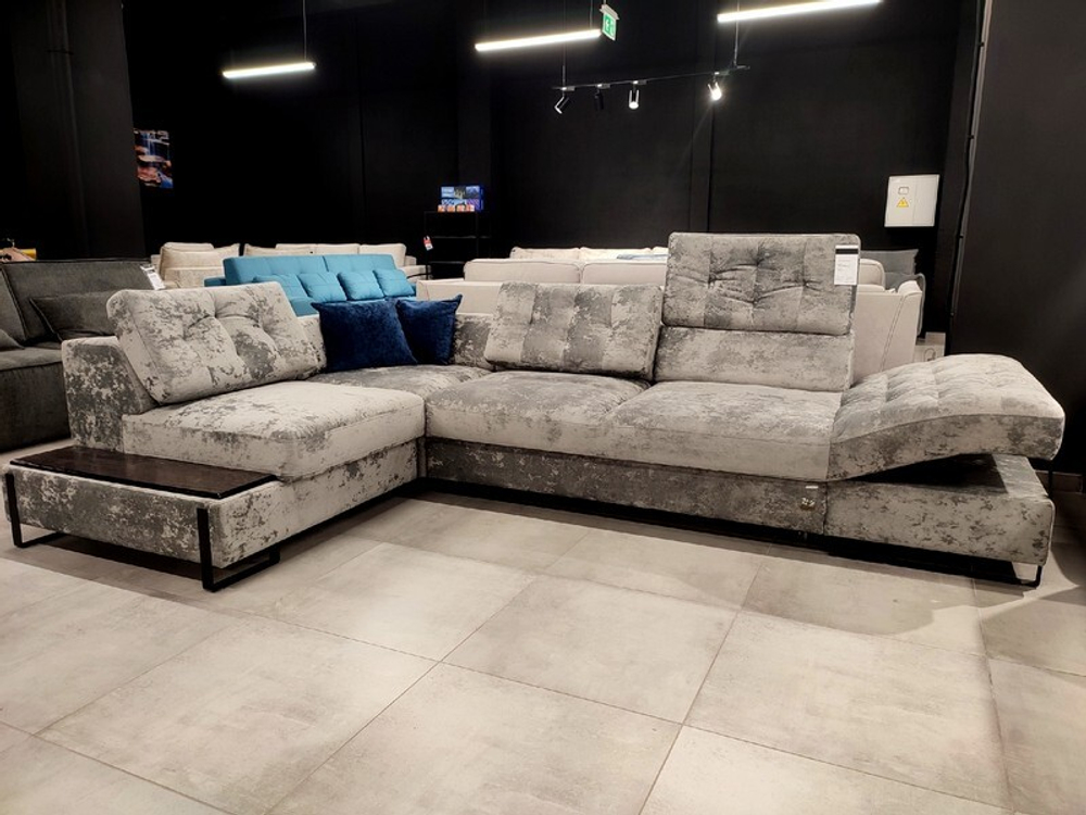 Приобрести дизайнерский угловой диван Валенсия в антивандальной ткани от фабрики SofTime по выгодной цене в Крыму и Севастополе в магазине mebelsouz