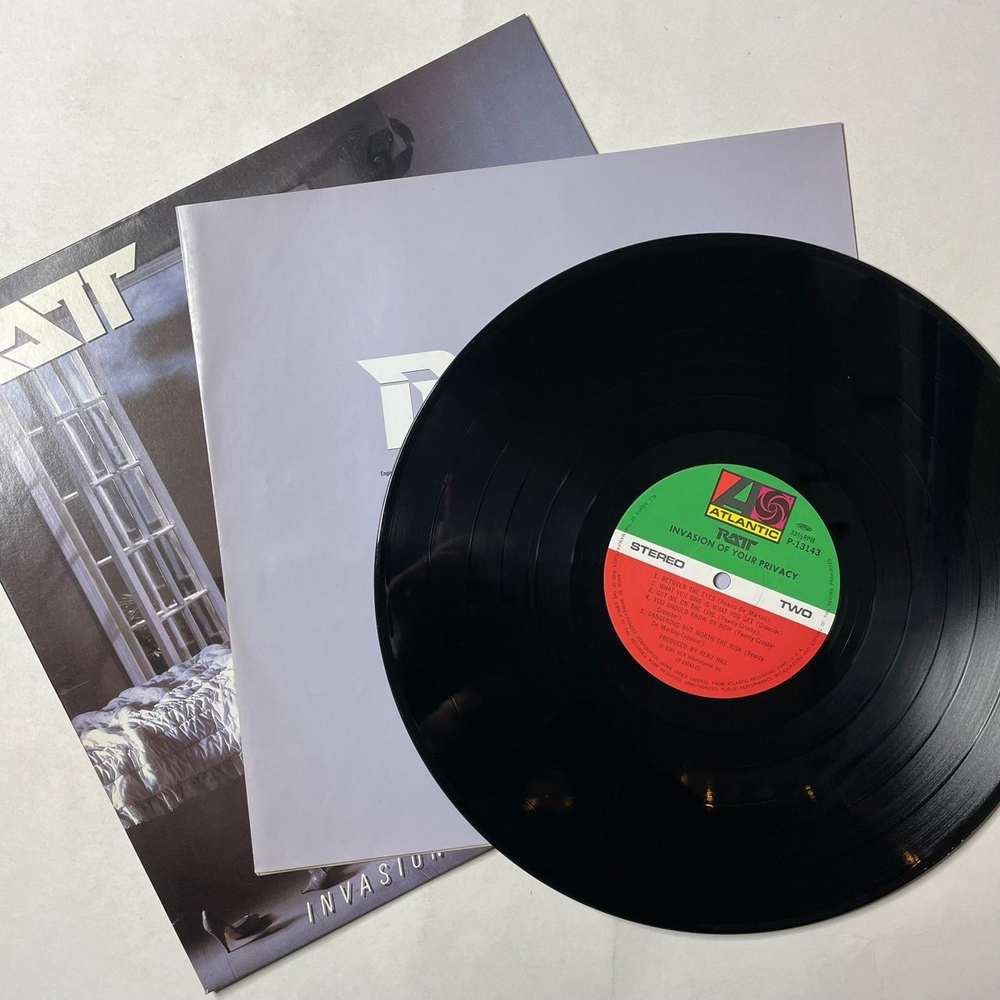 Винтажная виниловая пластинка LP Ratt Invasion Of Your Privacy (Japan 1985) (No Obi)