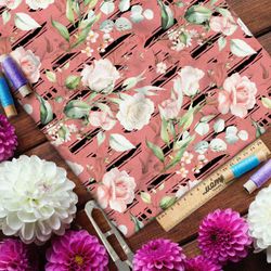 Ткань саржа нежные розы на коралловом фоне с рисунком