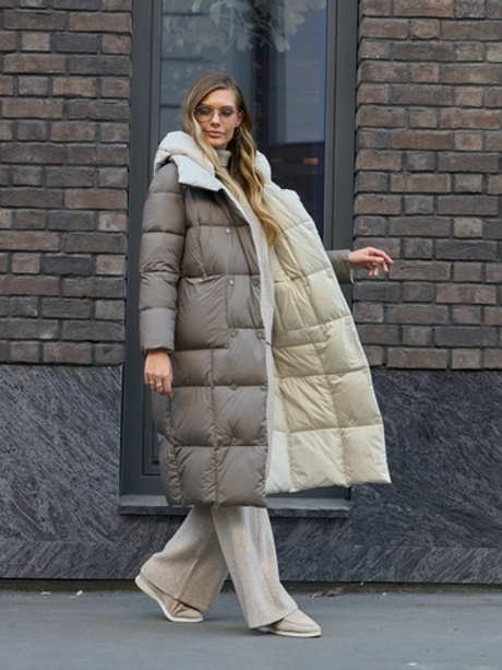 Длинный двусторонний коричнево-белый пуховик