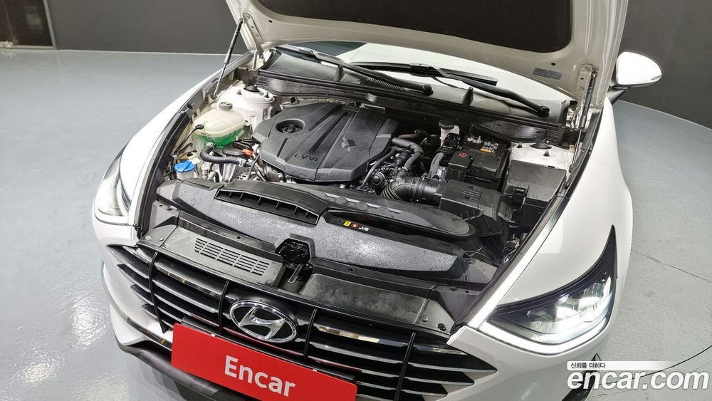 Hyundai Sonata (DN8) 2.0 (04.2020)