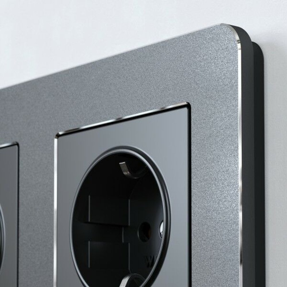 Рамка на 4 поста Platinum (черный алюминий)