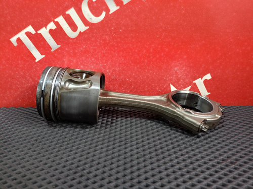 Поршень с шатуном