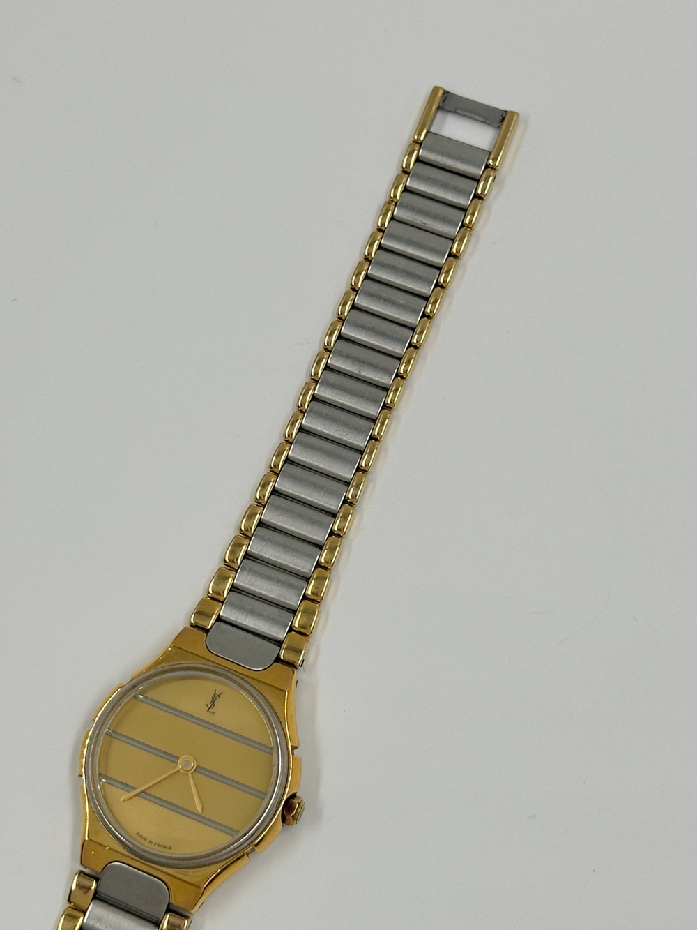 Часы Yves Saint Laurent