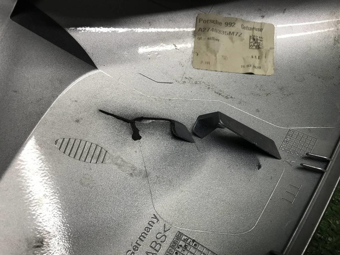 Крышка зеркала левая Porsche Taycan (2019-н.в.)