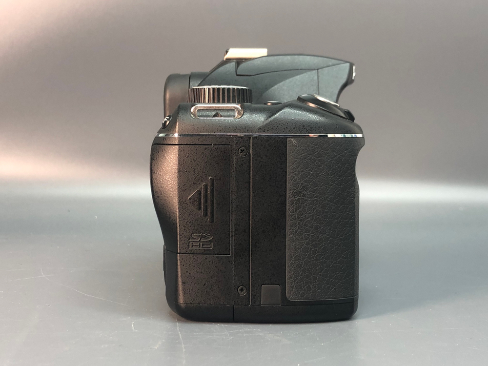 Pentax K-m Kit 18-55mm, 3600 кадров пробега