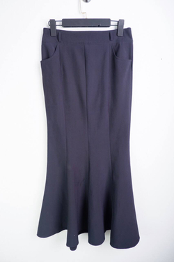 Юбка длинная, визуально 40 размер