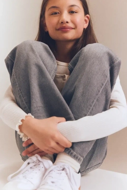 H&M Джинсы с эффектом потертости, серый