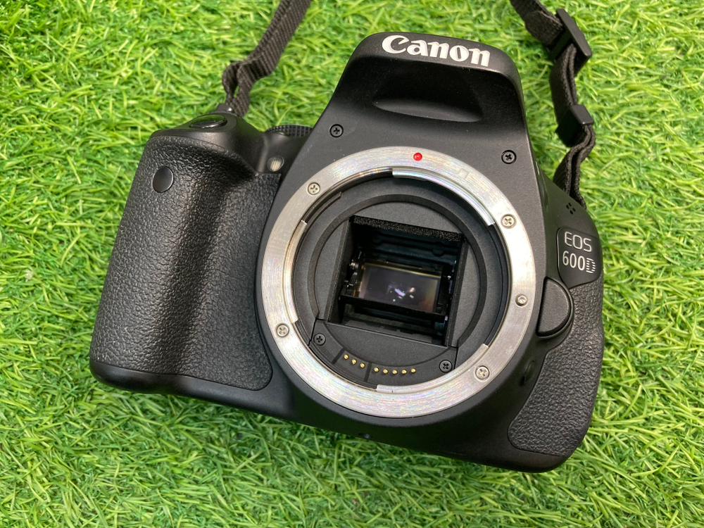 Canon EOS 600D 10.500 кадров