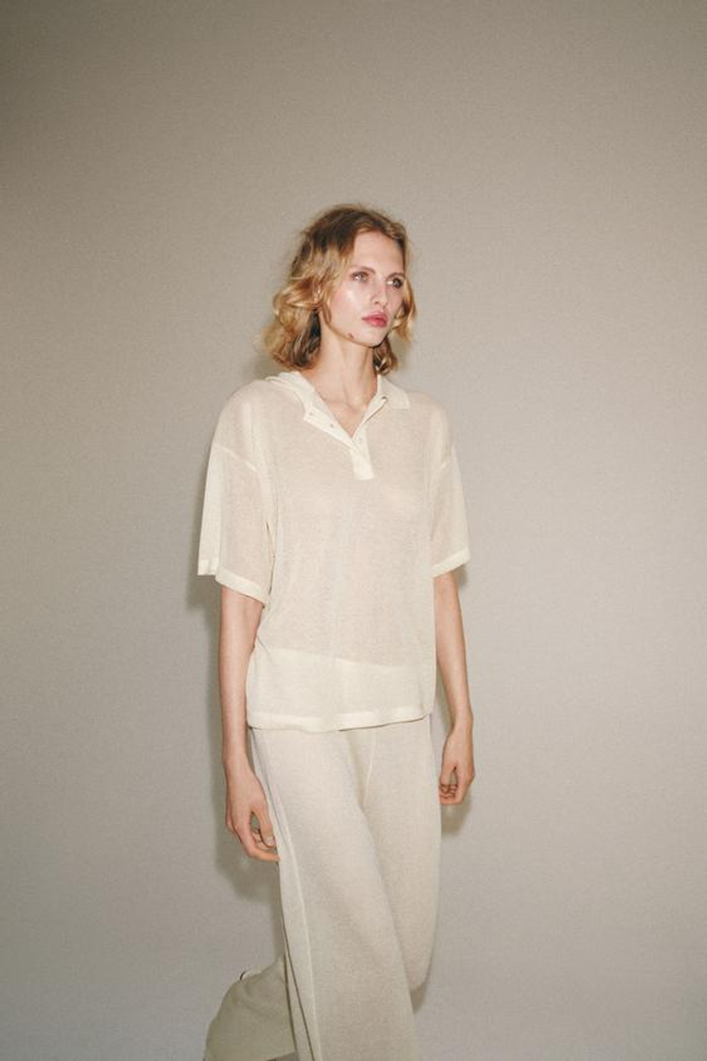ZARA БРЮКИ ПРЯМОГО КРОЯ, ЭКРЮ