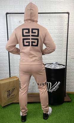 Спортивный костюм Givenchy