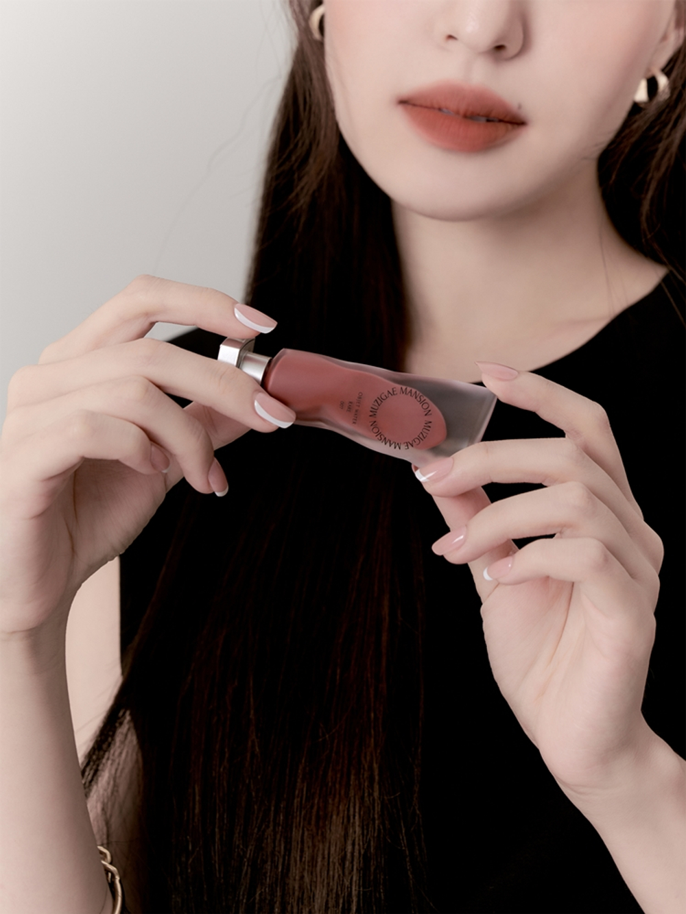 MUZIGAE MANSION Objet Water - Матовая жидкая помада, увлажняющая оттенок 007 Rare, 5 ml