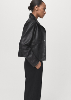 Прямые брюки с посадкой на талии