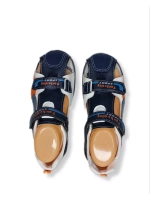 Детские сандалии.