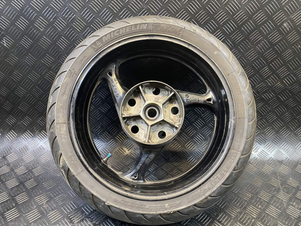 Колесо заднее Suzuki GSR400 (GK7DA)