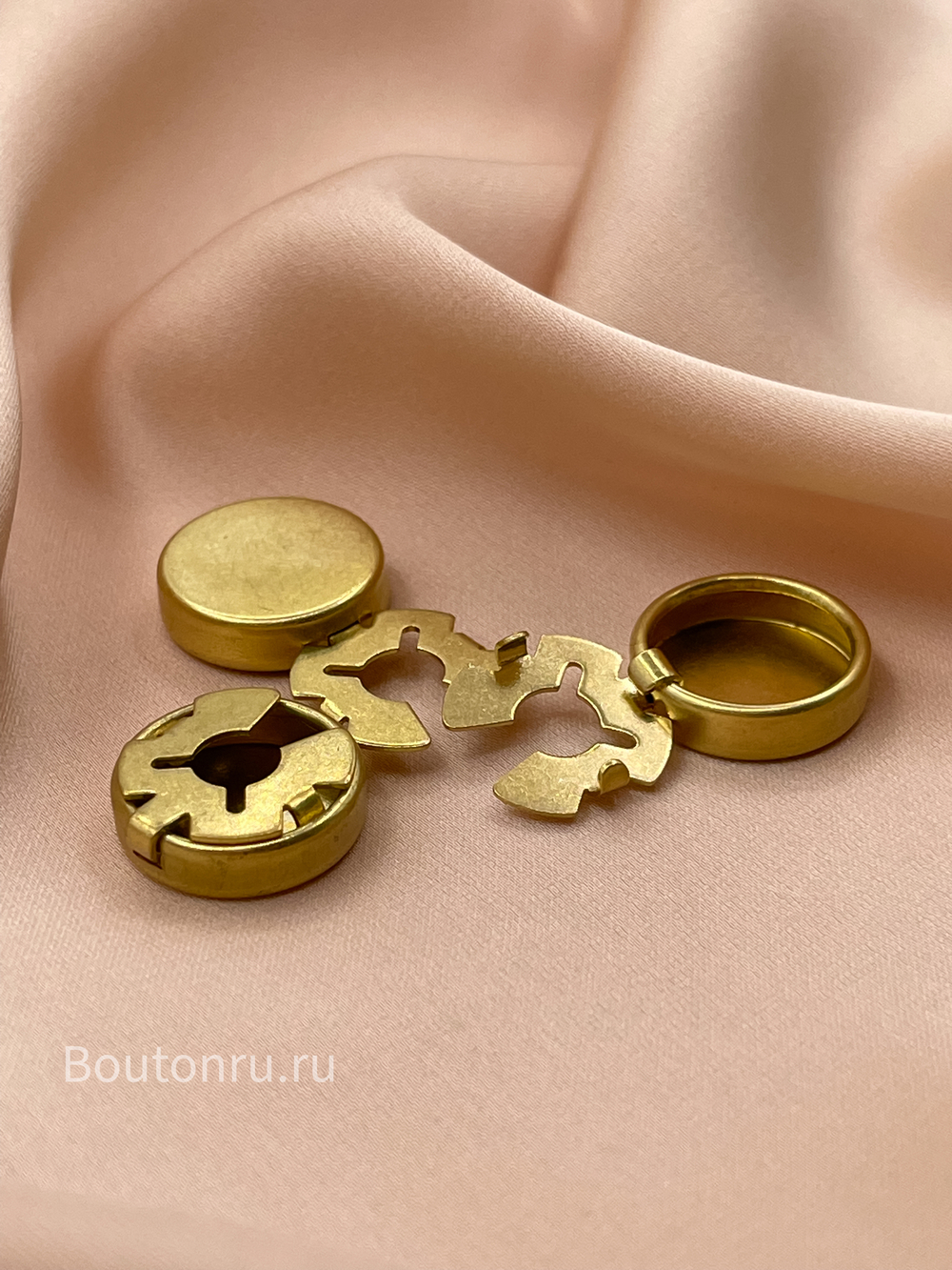 Накладки на пуговицы матовое золото (клипсы)