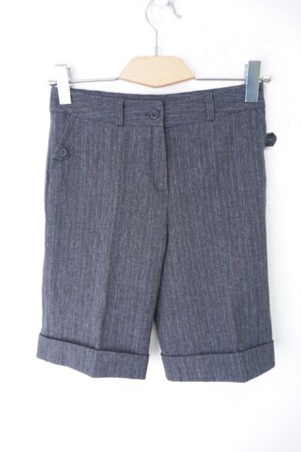 Шорты серые стильные 42 размер