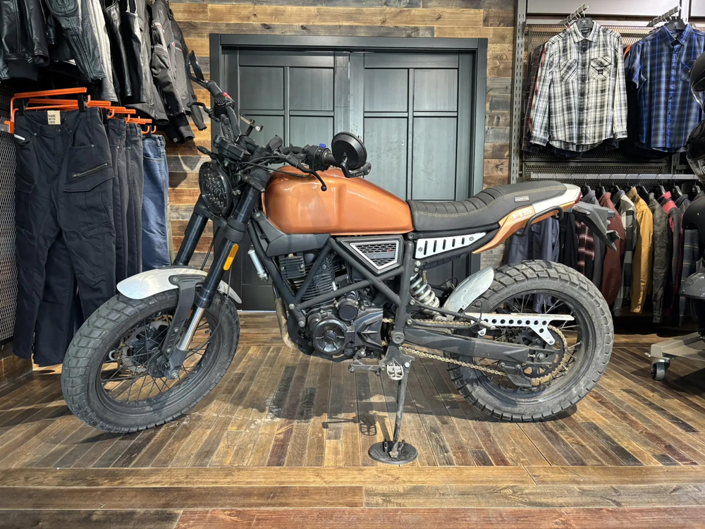 Fuego Scrambler 250, 2023