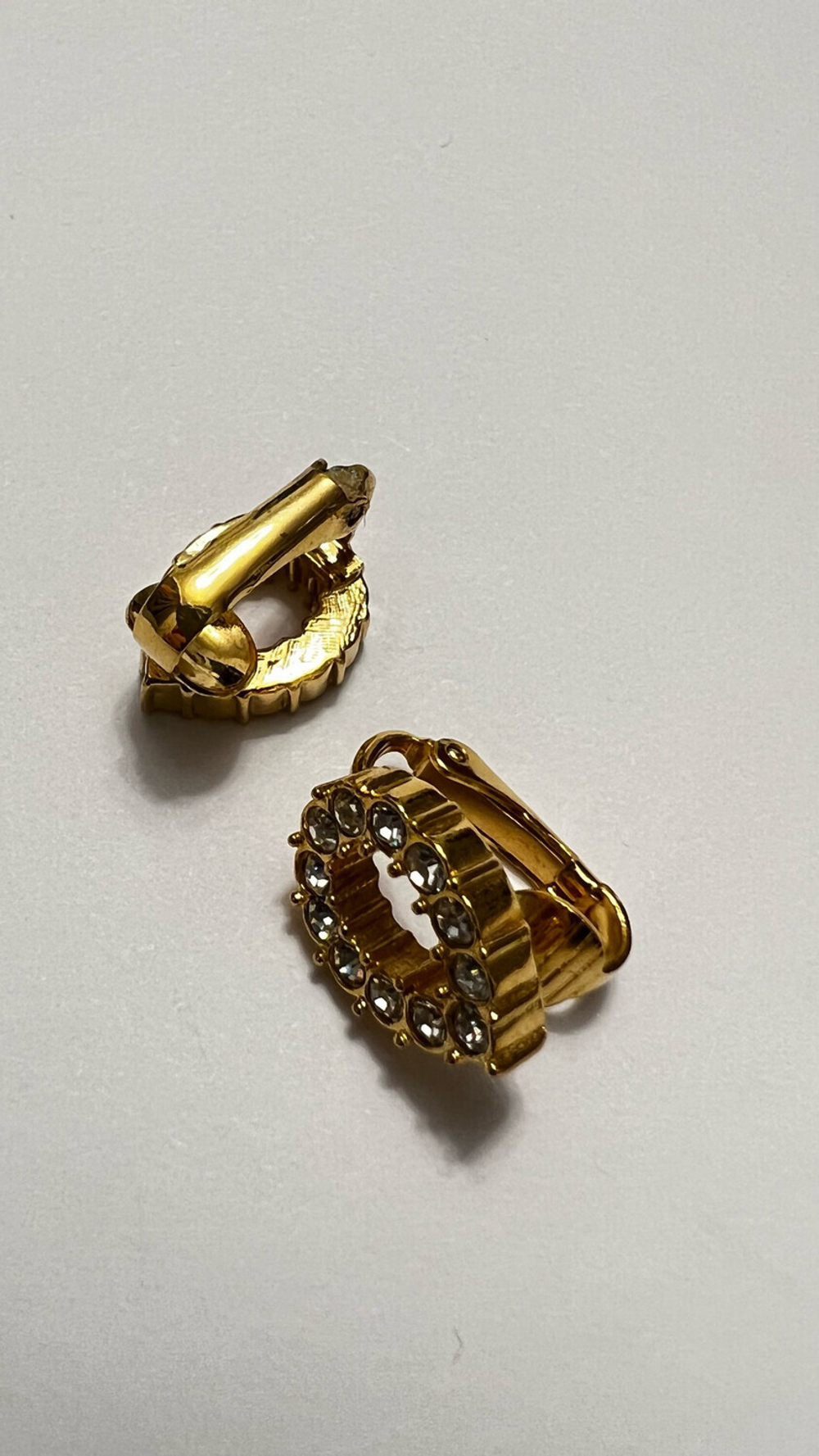 Клипсы с кристаллами Avon