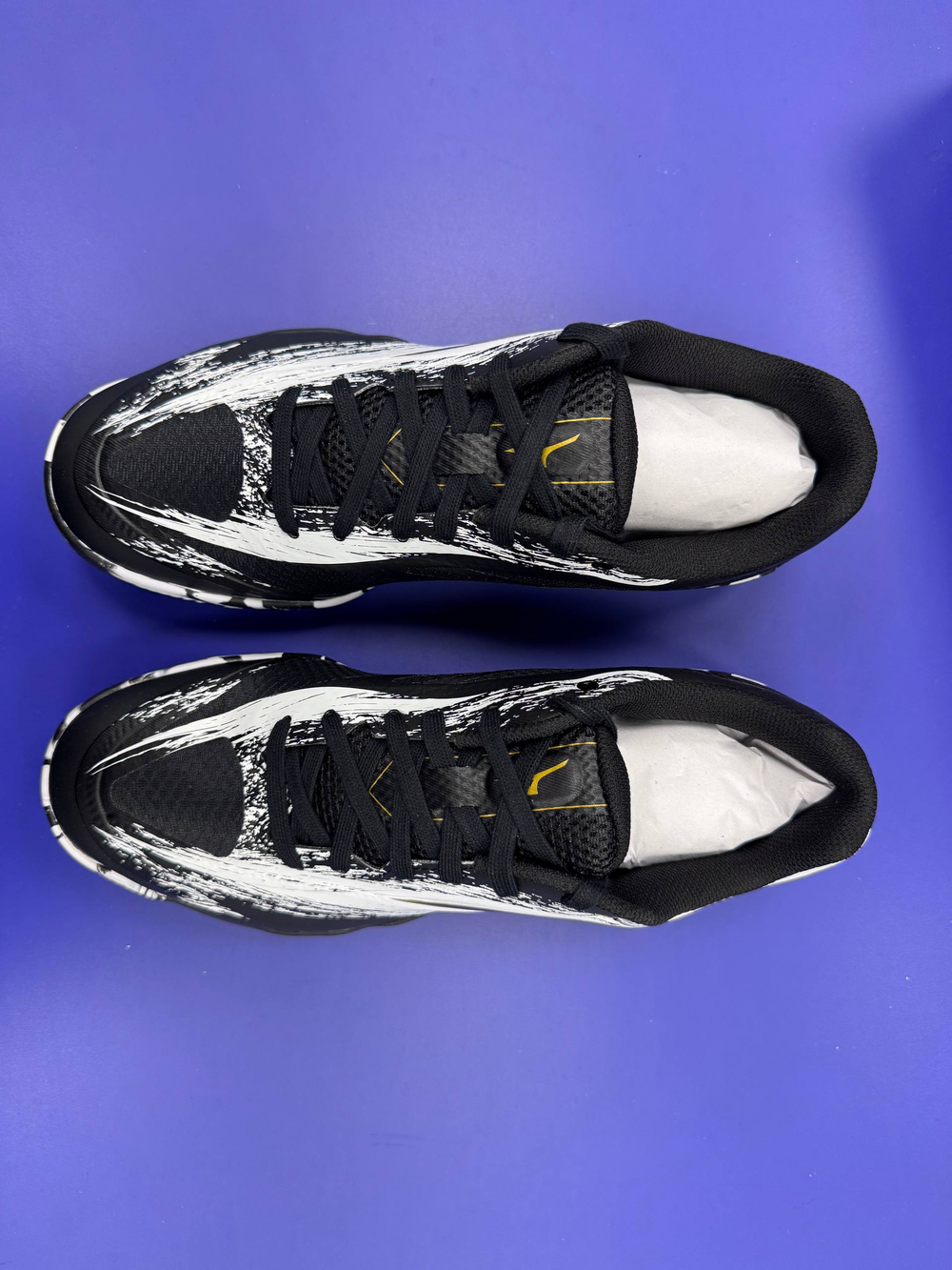 Mizuno Wave Medal 8 Black
