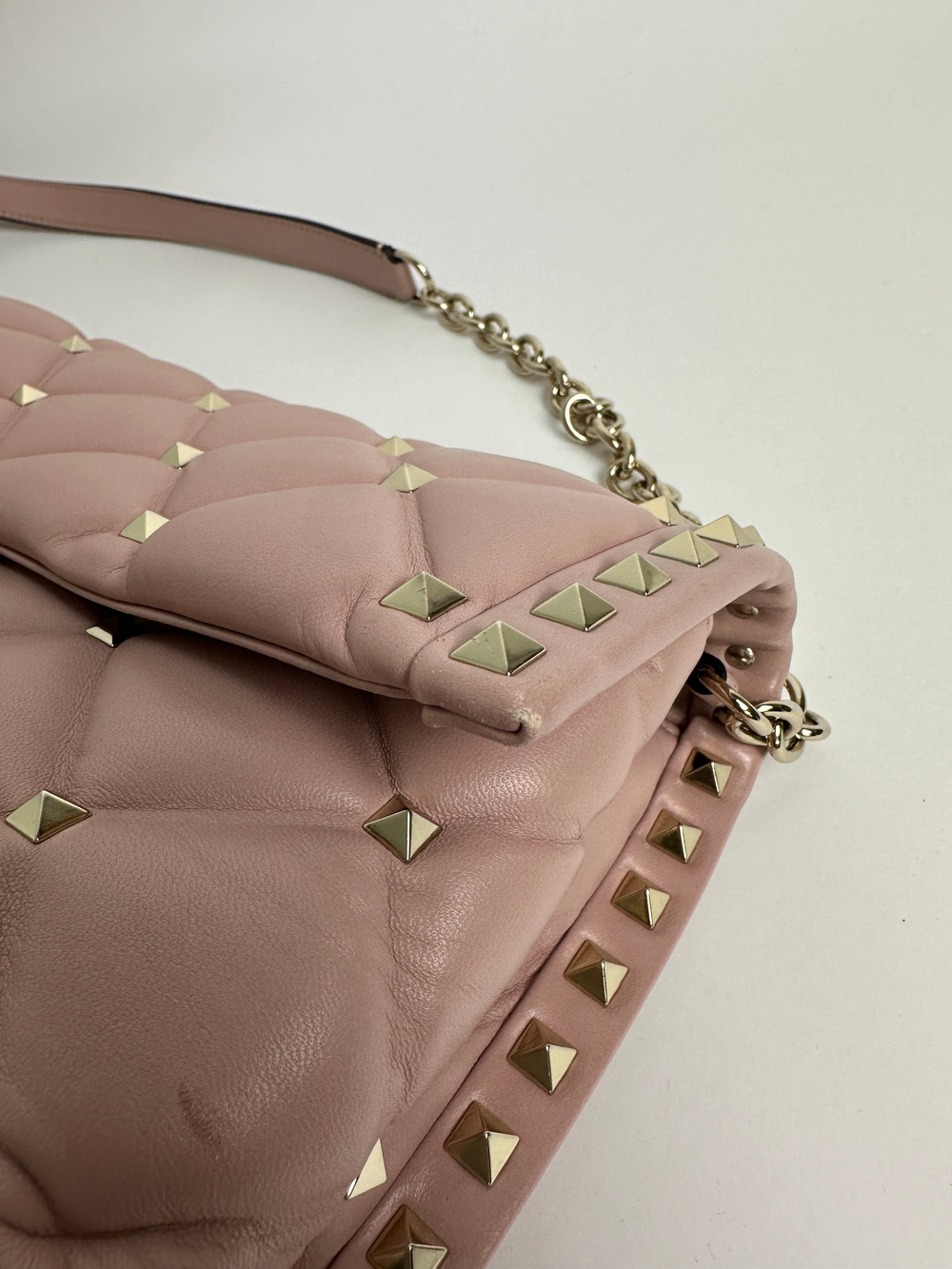 Сумка Valentino Garavani Candystud Crossbody Bag Leather