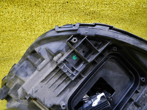 Битая Фара правая Mercedes E W213 (2016-2021) LED