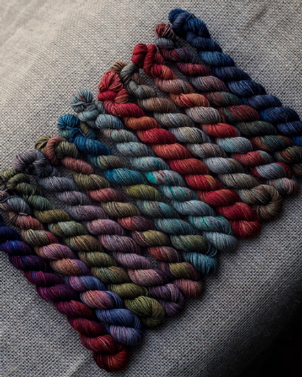 Предзаказ! Набор из мини пасм "Тибетский календарь"