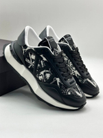 Кроссовки Valentino