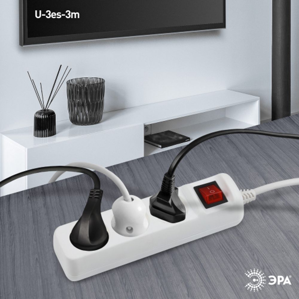 Удлинитель электрический ЭРА U-3es-3m-3x1,5 с заземлением с выключателем 3 розетки 3м ПВС 3x1,5мм2 16А
