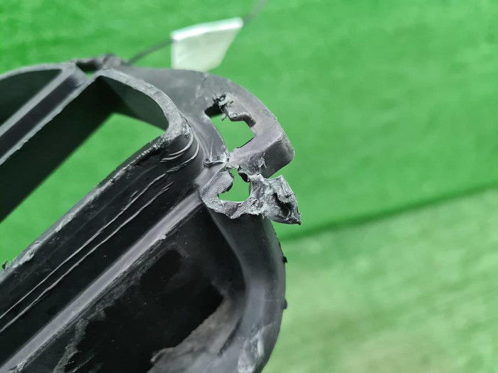 Решетка переднего бампера Mini Hatch F56 13-21 JCW