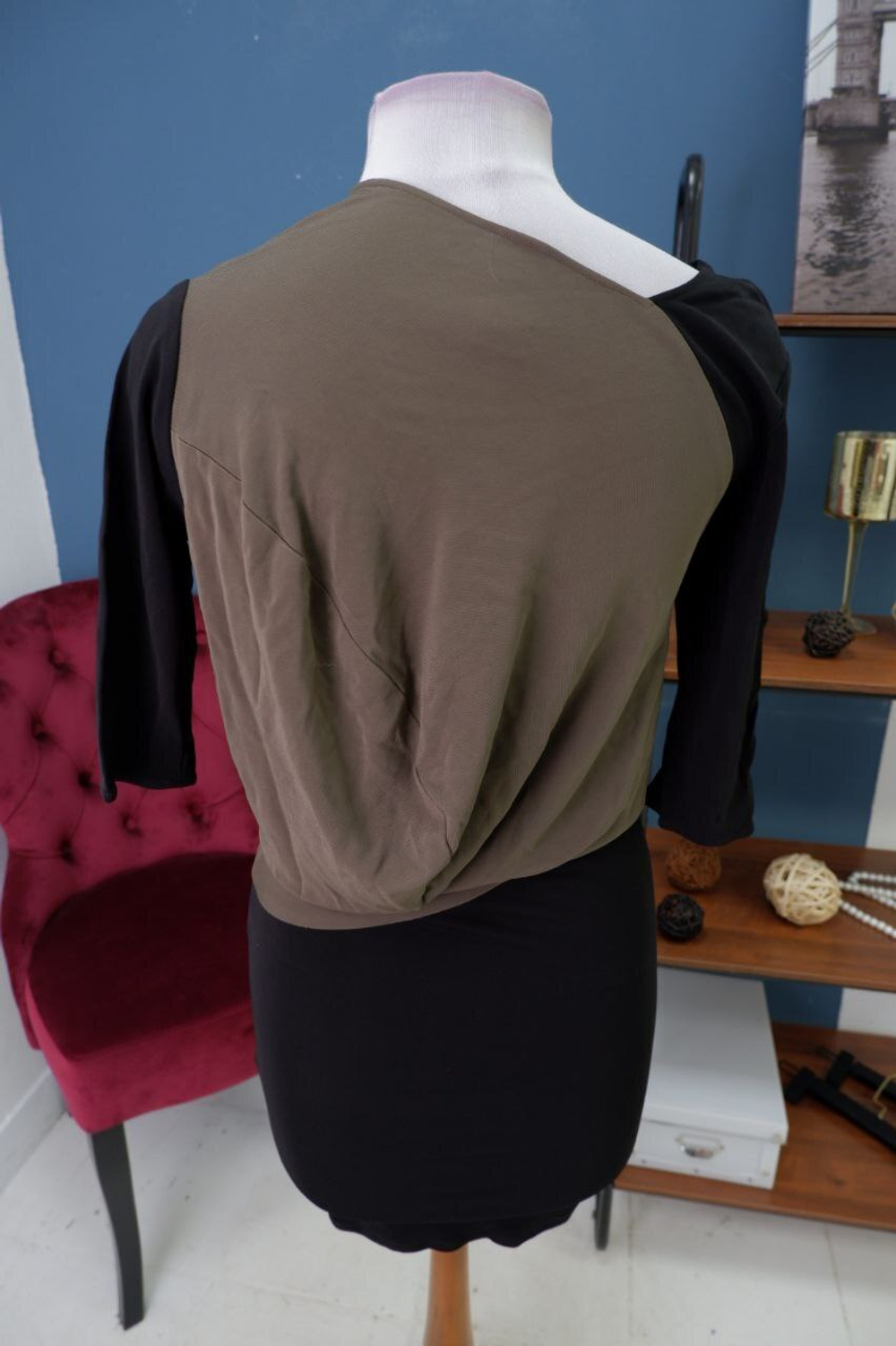 Платье Zero стильное 42 размер