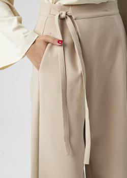 BUTTON-FRONT TROUSERS | XS | BEIGE