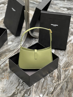Saint Laurent Le 5 à 7 Hobo Bag