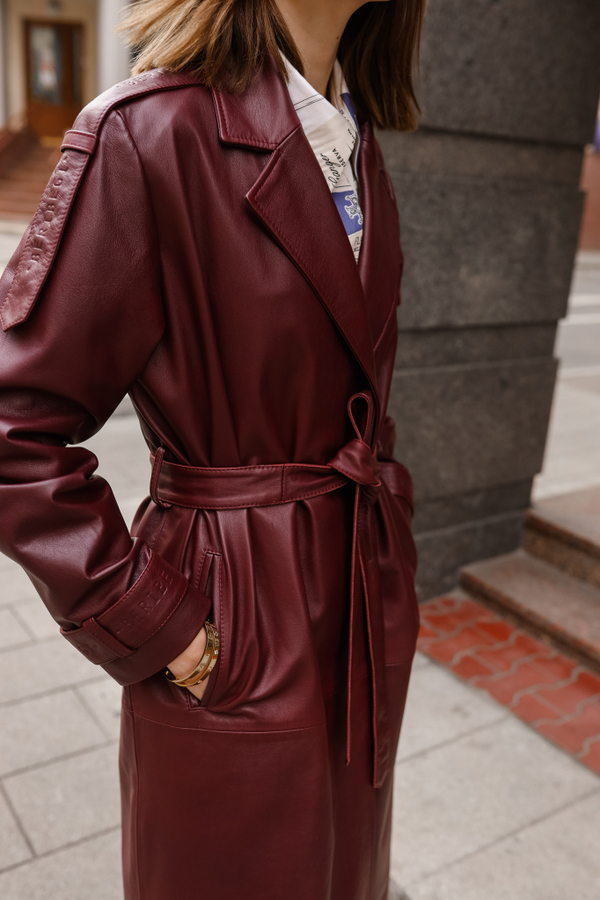 Тренч кожаный бордовый
